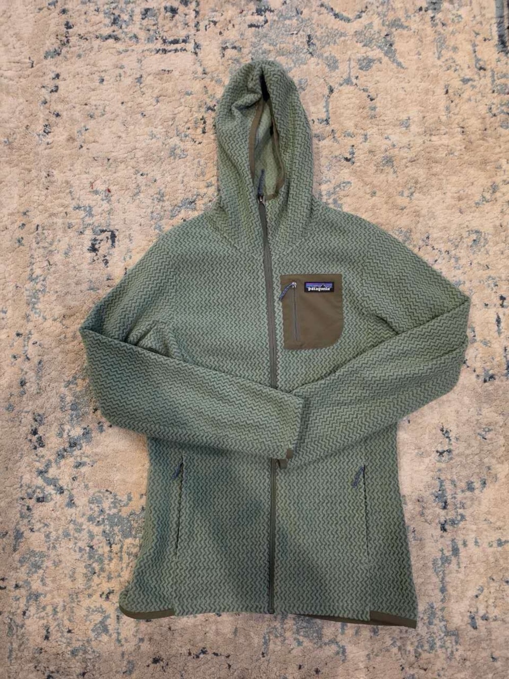 Patagonia Men’s Olive Green Hooded Zip-Up Sweater Jacket
